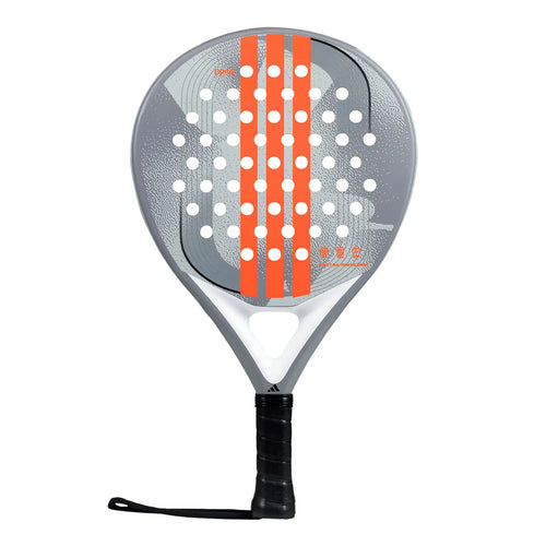 Adidas Drive Padel Schläger grau orange – Frontansicht mit orangem 3-Streifen Logo und tropfenförmigem Kopf