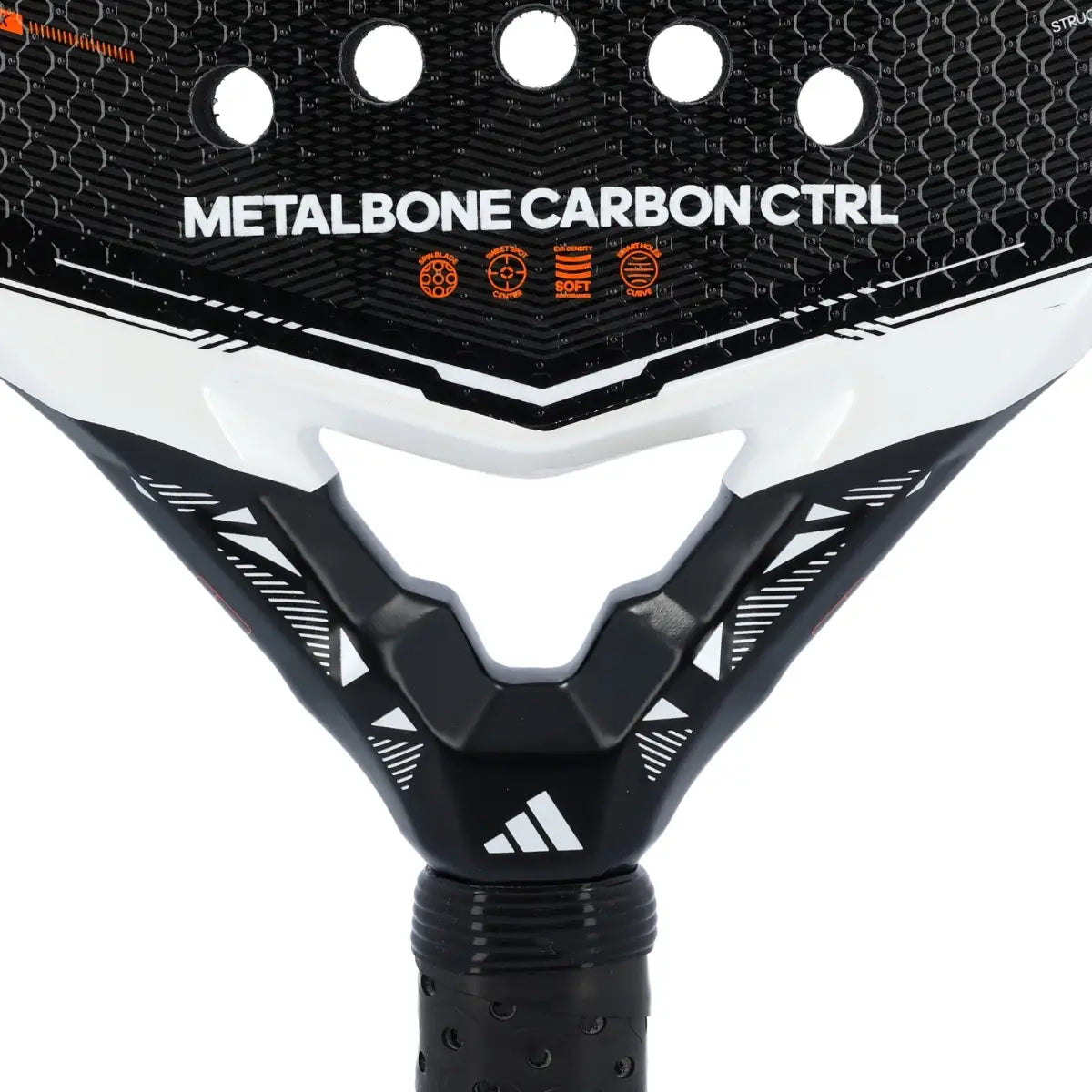 Adidas Metalbone Carbon CTRL 2026 – Nahaufnahme Brücke mit SpinBlade Centre, EVA Soft Core und SmartHole Curve Technologie