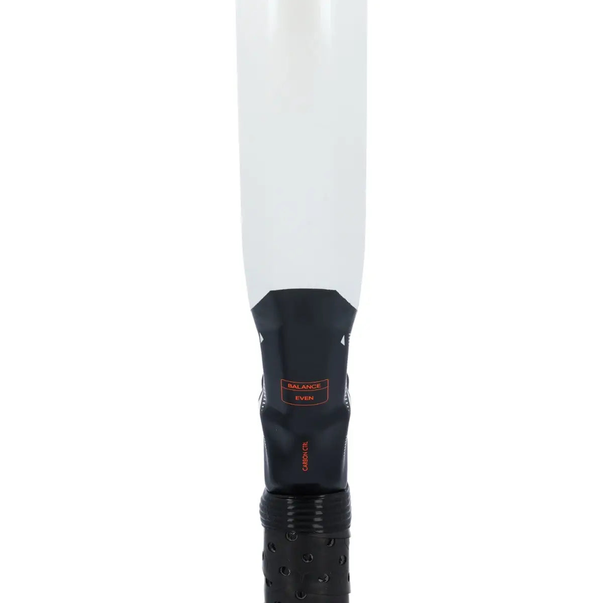 Adidas Metalbone Carbon CTRL 2026 – Nahaufnahme Griffzone mit Balance Even Label und Carbon CTRL Bezeichnung