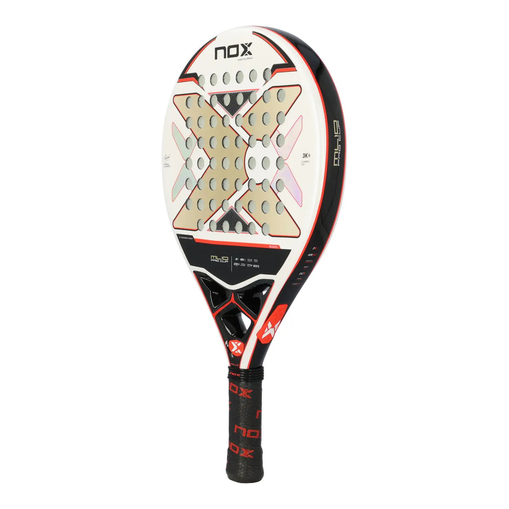 Nox ML10 Pro Cup Luxury Series Padel Racket seitliche Vorderansicht mit sichtbarem 3K Carbon Rahmen und Pro Cup Branding