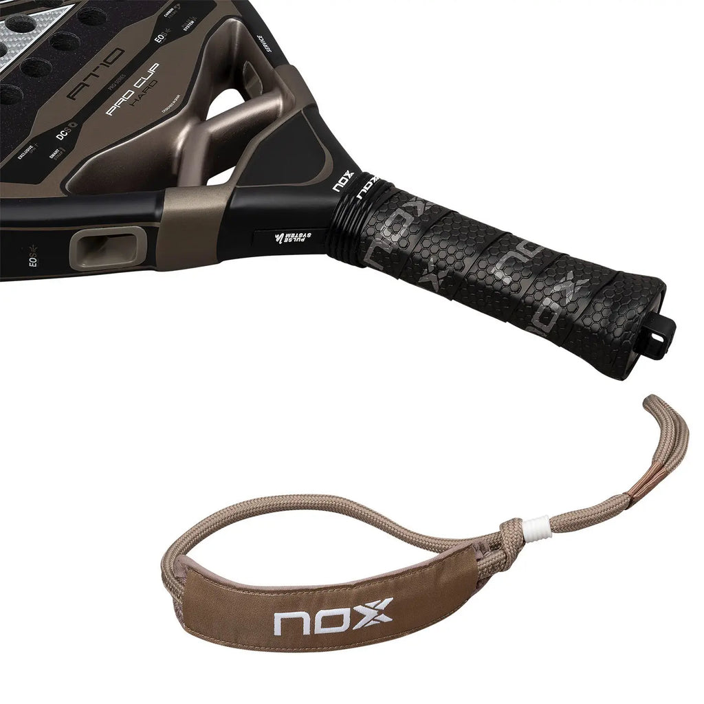 Nox AT10 Pro Cup Hard Padelschläger Herzstück-Detail mit DCS, EOS, Smart Strap und Pulse System
